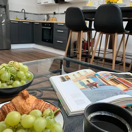 Berek Loft - Old Town 아파트 *